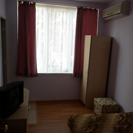 וארנה Ivanova Cheshma Guest House מראה חיצוני תמונה