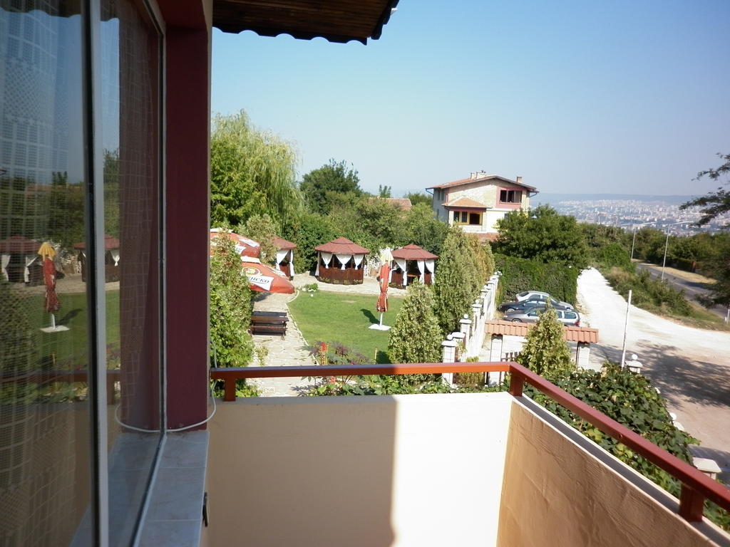וארנה Ivanova Cheshma Guest House חדר תמונה