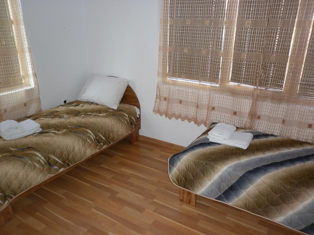 וארנה Ivanova Cheshma Guest House חדר תמונה