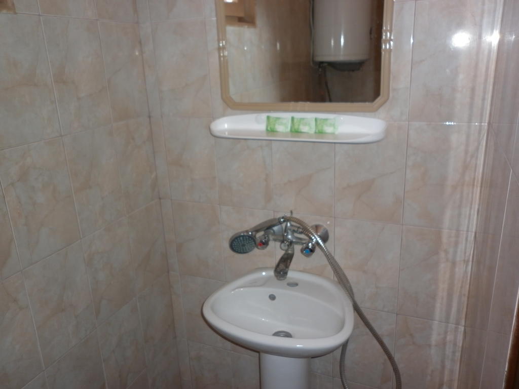 וארנה Ivanova Cheshma Guest House חדר תמונה
