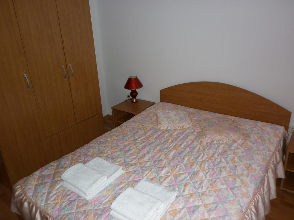 וארנה Ivanova Cheshma Guest House חדר תמונה
