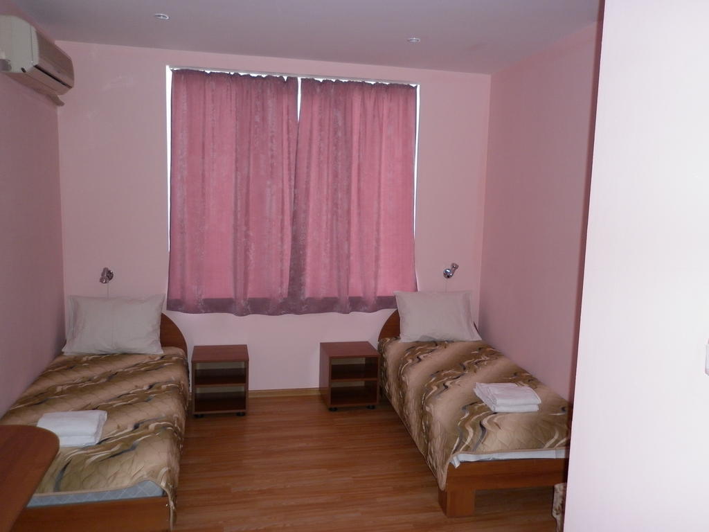 וארנה Ivanova Cheshma Guest House חדר תמונה