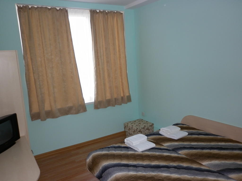 וארנה Ivanova Cheshma Guest House חדר תמונה